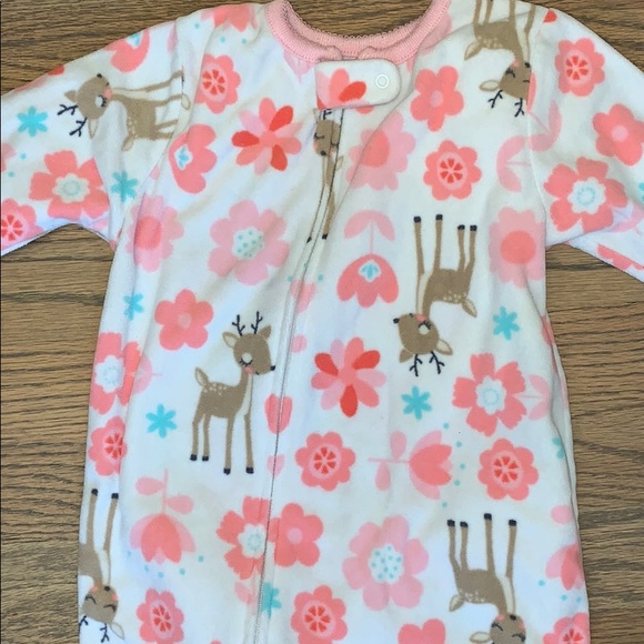 Carter's Other - 5/25 Carters fleece footie pjs